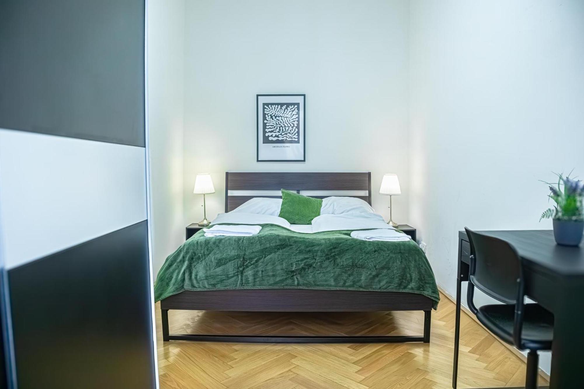 Comfortable 2Br Apt.-Near Wiener Stadthalle Buitenkant foto