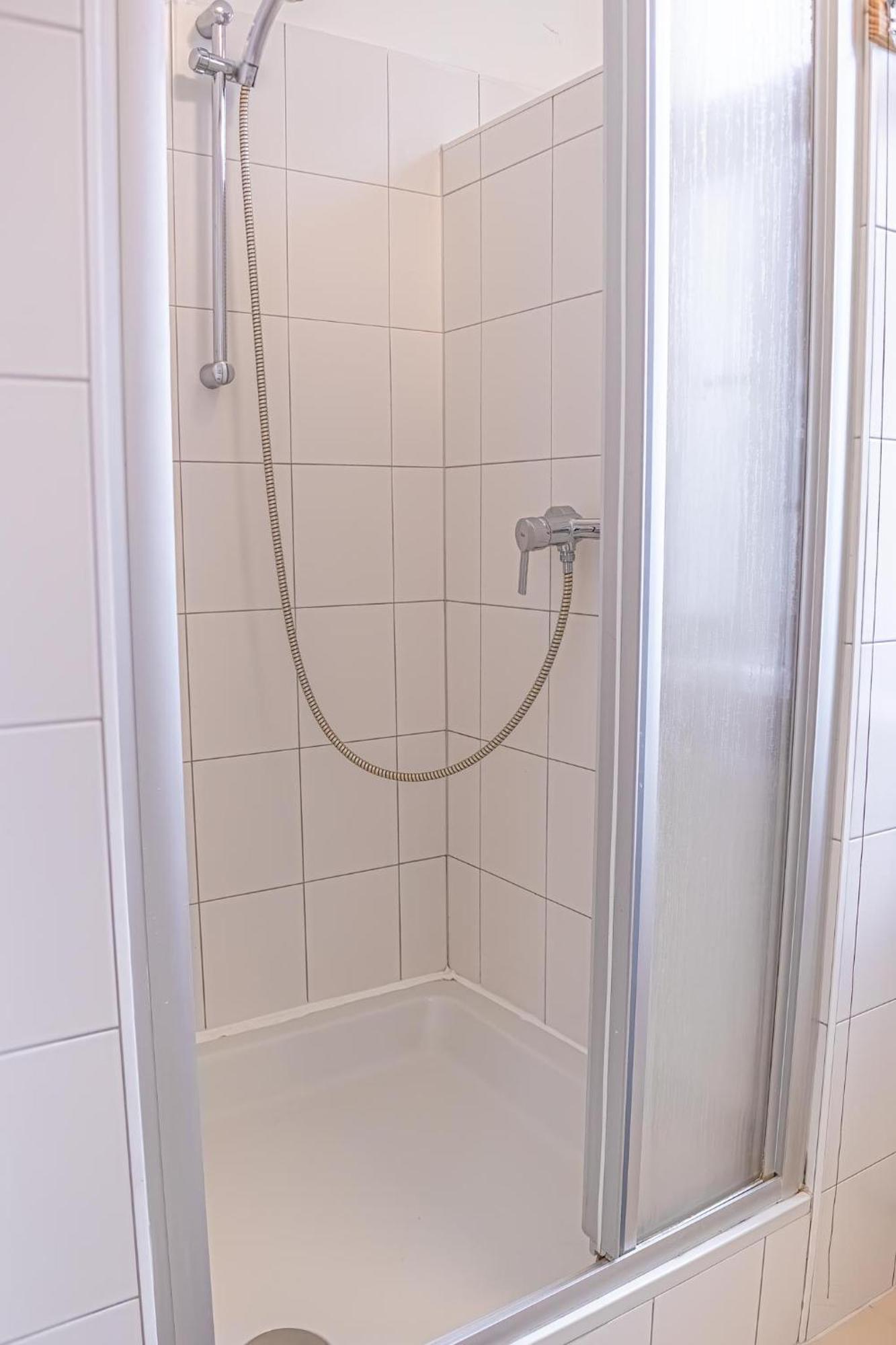 Comfortable 2Br Apt.-Near Wiener Stadthalle Buitenkant foto