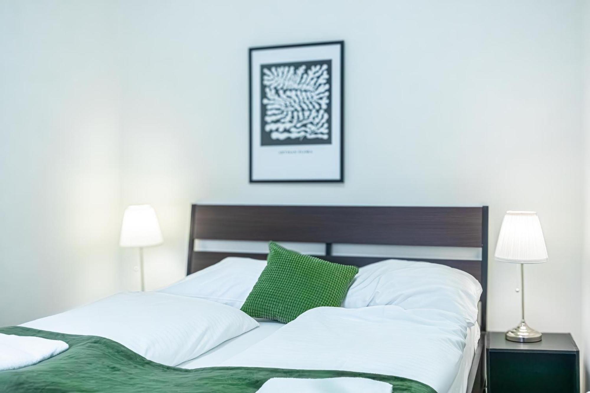 Comfortable 2Br Apt.-Near Wiener Stadthalle Buitenkant foto